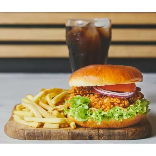 DL Fried Chicken - Kolding 2. Crispy Chicken Burger Menu
